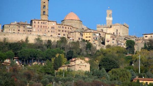 Il Comune di Volterra selezionato come beneficiario del bando AICCRE per un progetto europeista.