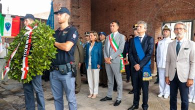 Il primo bombardamento su Pisa del '43: una cartolina che rievoca il dolore inflitto all'umanità