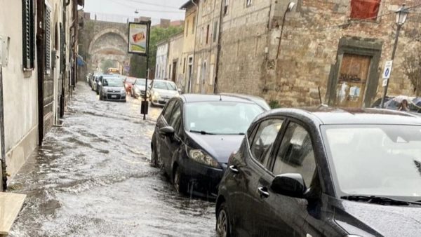 Vortice di pioggia a Pisa: allagamenti diffusi, nessun danno significativo riportato