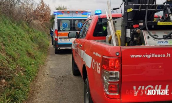 Ferito al volto nel corso di un incidente in un capannone industriale a causa di un tubo dell'impianto ad aria compressa