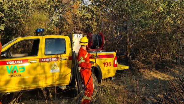 Rischio incendi: ecco il bilancio delle squadre di "angeli arancioni" di Castiglion Fiorentino