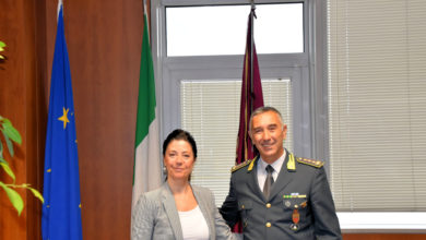 Saluto del questore di Arezzo al nuovo comandante della Finanza