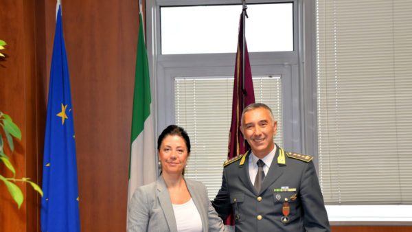 Saluto del questore di Arezzo al nuovo comandante della Finanza