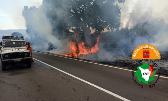 Incendio a Pomarance: le case vicine alle fiamme respirano finalmente dopo il controllo della situazione