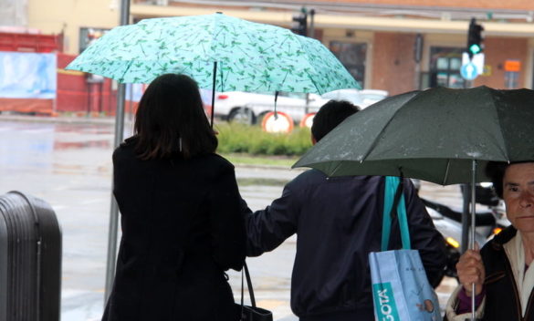 Avviso di temporali e nubifragi imminenti, livello di allerta arancione e gialla in Toscana