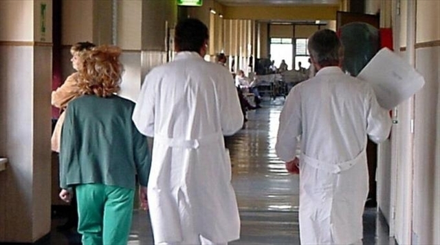 33enne fermato per violenze e aggressioni contro personale sanitario a Firenze.