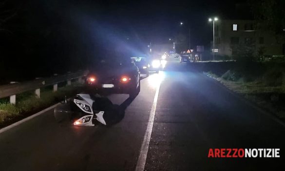 39enne coinvolto in incidente scooter auto ferito ma non in pericolo