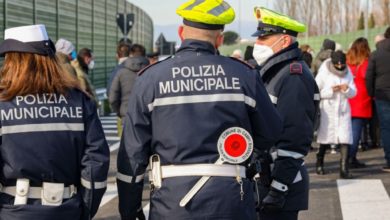 50mila oggetti illegali sequestrati a Firenze nel 2023.