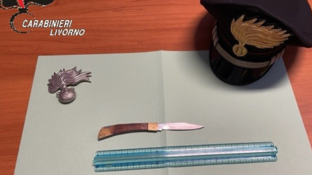 82enne minaccia parente con coltello dopo litigio