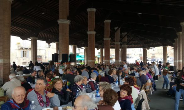 "A pranzo co' nonni" torna al Tartarugone di Siena, appuntamento per sabato.