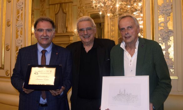 Antonio Luna trionfa al premio letterario "Città di Siena".