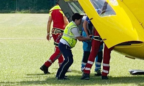 Anziana cade da muro, in condizioni gravi