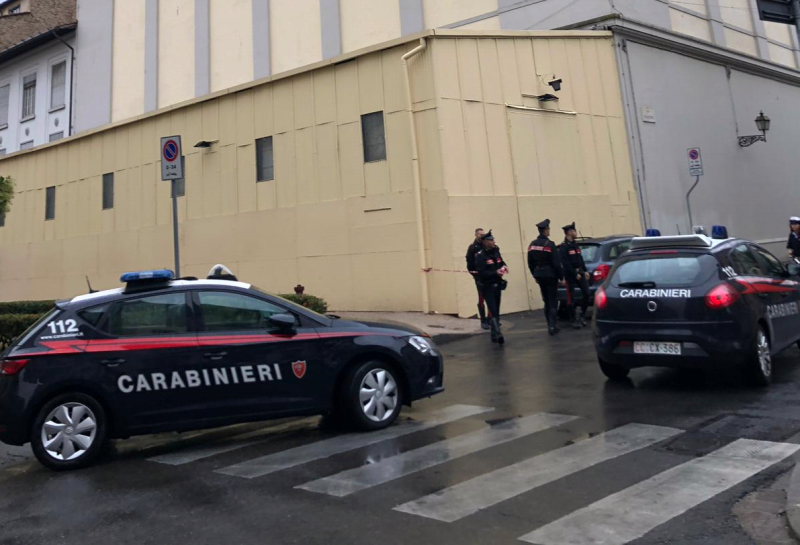 Arrestato giovane evaso per rapina a supermercato