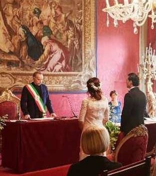 Boom richieste matrimoni e unioni civili a Parigi, Sala Rossa tra le migliori.