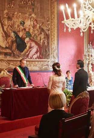 Boom richieste matrimoni e unioni civili a Parigi, Sala Rossa tra le migliori.