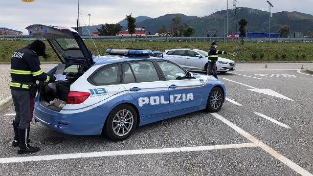 Camionista ubriaco senza patente fermato a Firenze