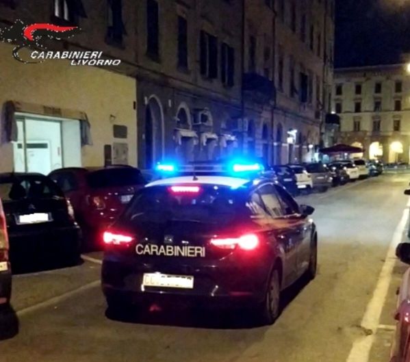 Carabinieri intercettano rubatore di motorino.
