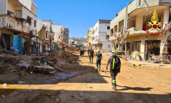 Comandante vigili fuoco Prato aiuta durante alluvione in Libia
