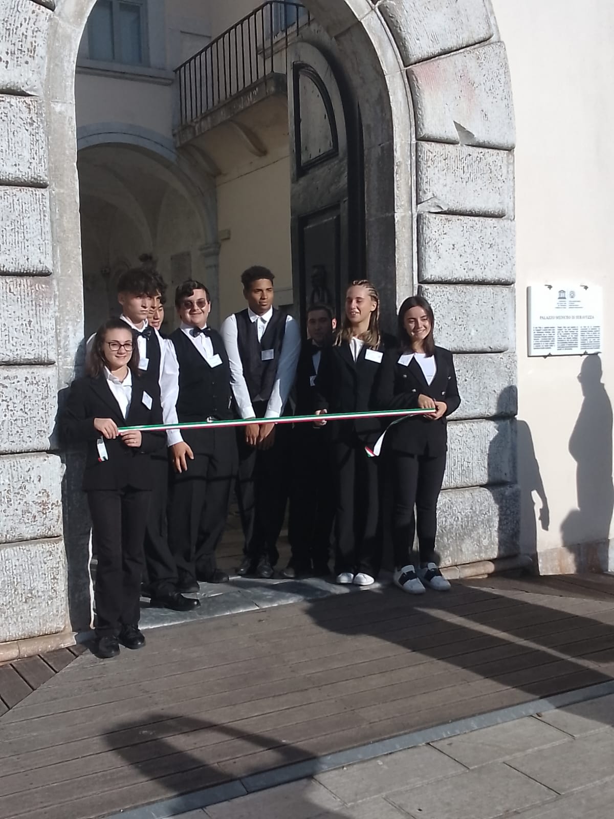 Esposizione "Alfabeto Artigiano" a Palazzo Mediceo, promossa da Cna, supporta giovani artigiani a Lucca