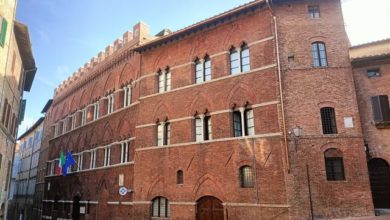 Eventi culturali a Siena, visite guidate e esplorazioni giovanili alla Pinacoteca Nazionale di Siena durante il mese di ottobre.
