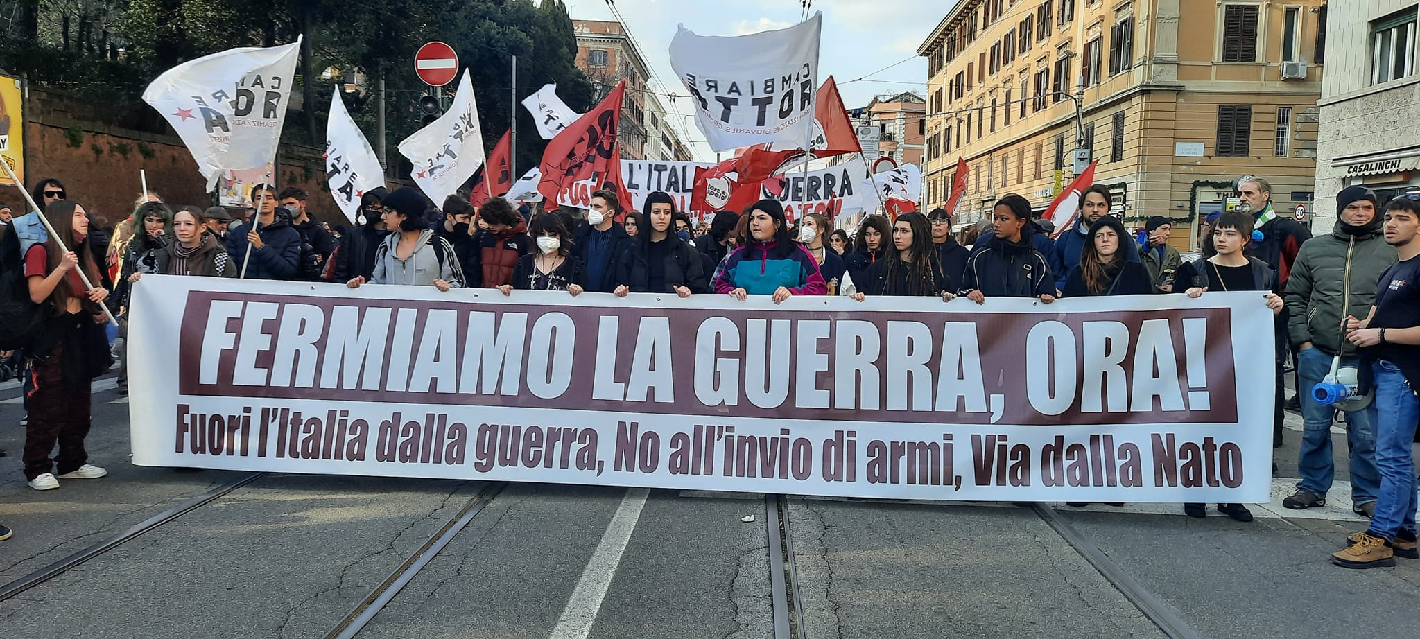 Firenze, verso mobilitazioni antimilitariste di autunno contro l'imperialismo e la guerra.