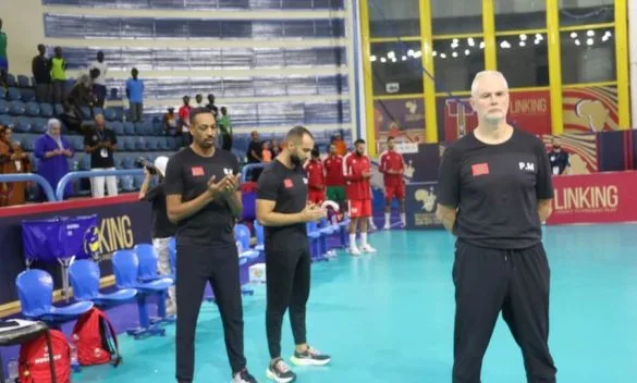 Giocatori di volley del Marocco piangono in albergo dopo terremoto