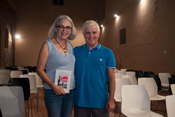 Giovanni Viviani e Raffaella Marozzini, l'affascinante viaggio di oltre 20mila miglia intorno al mondo