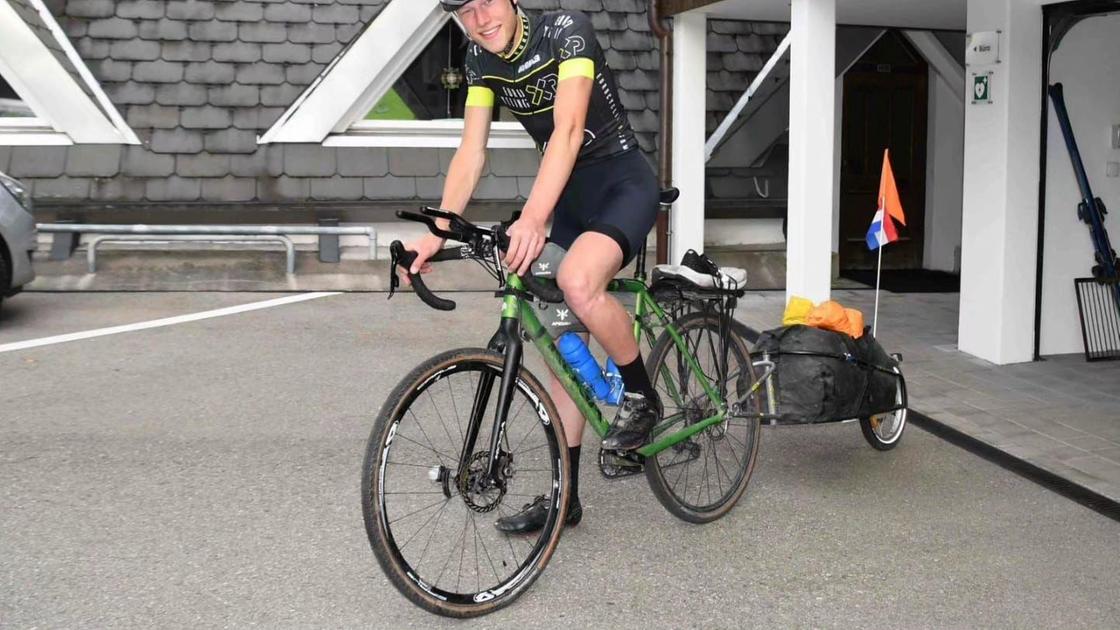 Giro d'Europa in bici sognato a Firenze si infrange nel furto.