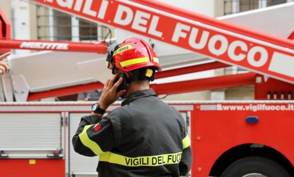 Incendio nel centro di Firenze distrugge uno storico palazzo