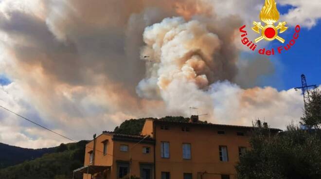 incendio Monti Pisani