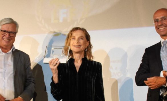 Isabelle Huppert conferito premio a Lucca, "La bellezza di questa città mi emoziona"