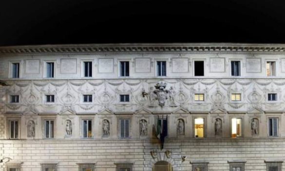 Lucca chiede il cambio di cognome accordo dei giudici perche