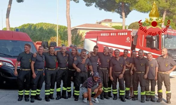 Marco Zampetti, eroe dei vigili del fuoco, si ritira, il commovente tributo di collegi.