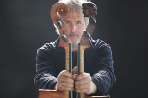 Mario Brunello celebra a Siena il Centenario delle attività concertistiche chigiane.