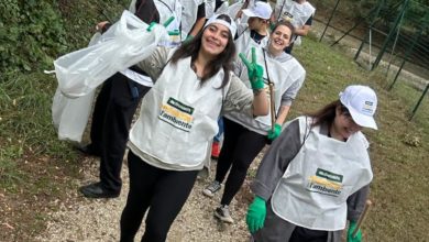 McDonald's raccoglie oltre 30 kg di rifiuti ad Arezzo durante le giornate per l'ambiente