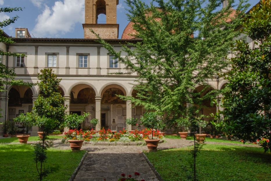 l chiostro e il campanile