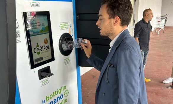 Nuovo ecocompattatore inaugurato al Coop.fi di Pistoia, soluzione eco-friendly per la gestione dei rifiuti