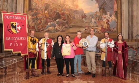 Pisa celebra la tradizione italiana con il campionato di tiro
