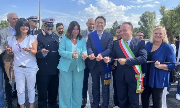 Ponte temporaneo inaugurato a Ponte a Buriano - Valdarno per preparare il ponte permanente.