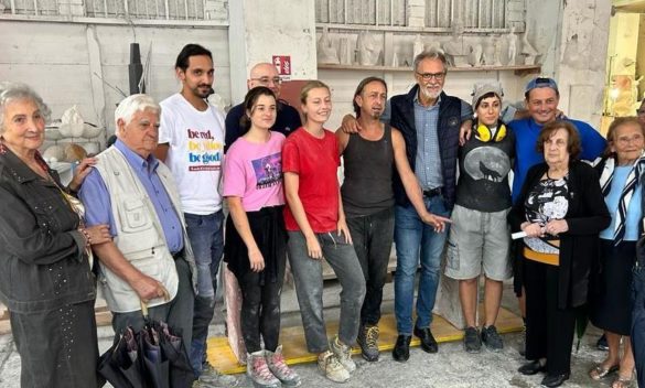 "Premio scol. per giovani artisti celebra la pace in sculture"