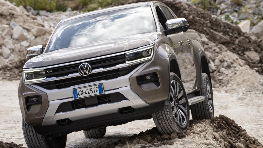 Prova Volkswagen Amarok nelle cave di marmo di Carrara