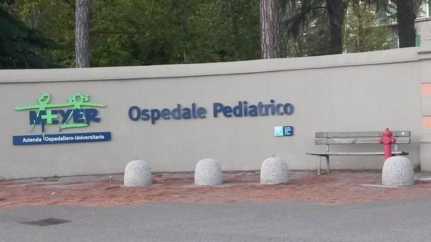 Ragazzo di Pistoia sviene a scuola, prognosi riservata.