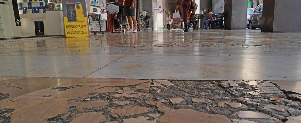 Rinvio del bando per i lavori in via Grande, proroga di una settimana.
