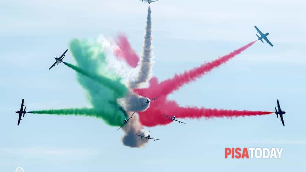 Rinvio dello spettacolo delle Frecce Tricolori sul litorale, decisione ufficiale.