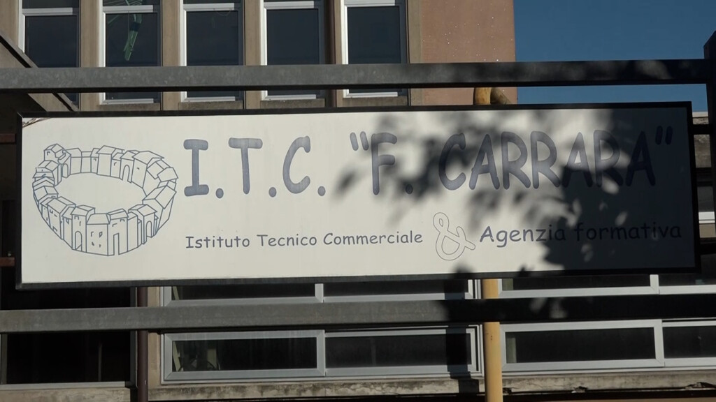 Ristrutturazione palestra ITE "Carrara" affidata alla scuola - NoiTV