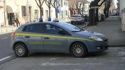 Persona sconosciuta rinvenuta senza memoria lungo la strada.