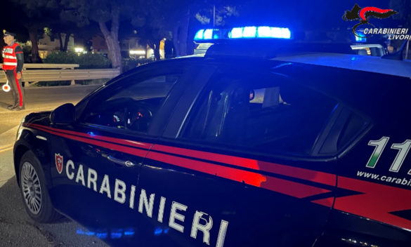 Viola sorveglianza speciale e attacca carabinieri, arrestato