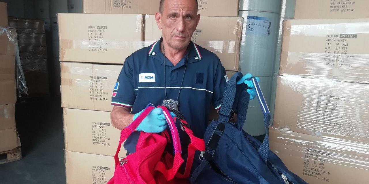 Sequestrate migliaia di borse sportive a Livorno, potenziali pericolo per la salute.