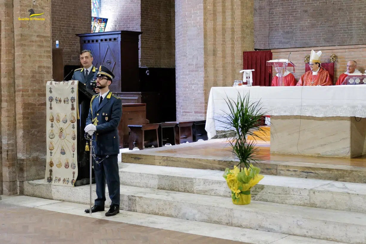 Siena, la Guardia di Finanza celebra il patrono San Matteo