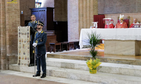 Siena, la messa in onore del santo patrono delle Fiamme Gialle
